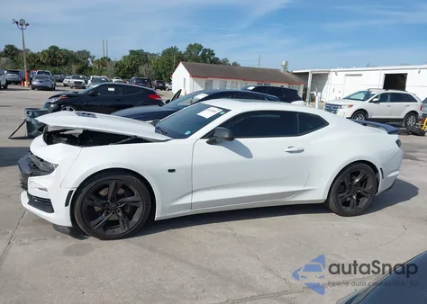 2019 Chevrolet Camaro 1Ss z USA, uszkodzony, nr VIN 1G1FF1R75K0157341